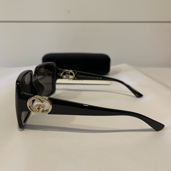 Gucci Women's Sunglasses | Style: GG1692SS-001 | Black + Gold - Picture 5 of 7